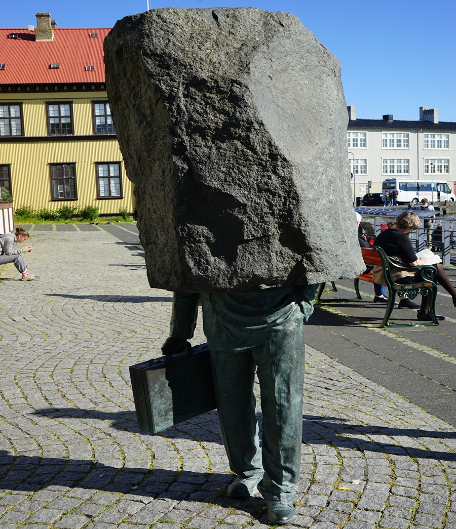 Ziua 7, 12 august: Reykjavik - Turul Peninsulei Reykjanes – Eclipsa Totala de Soare – zbor spre casa